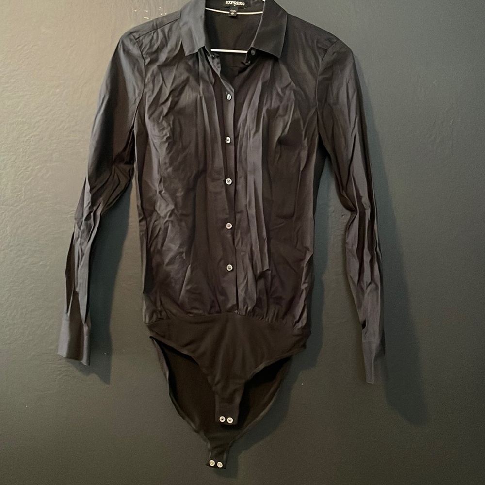 Express sleeved top bodysuit style